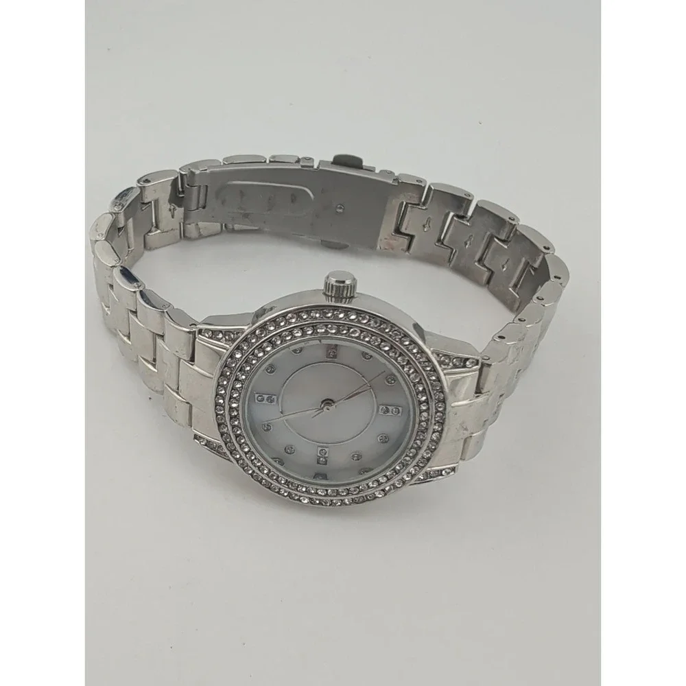 Time and Tru Women's Watch MOP Dial 30mm Case 7.5